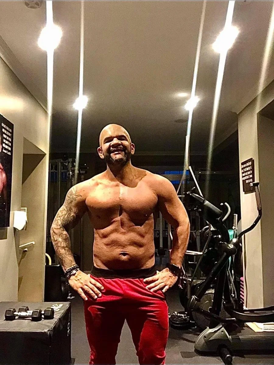 Ernesto Castillo at the Toronto Body Mechanic studio